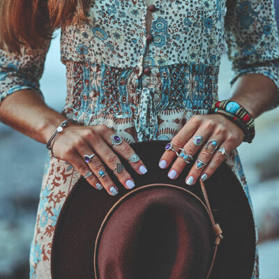 6 Simple Tips for Trendy Jewelry Styling