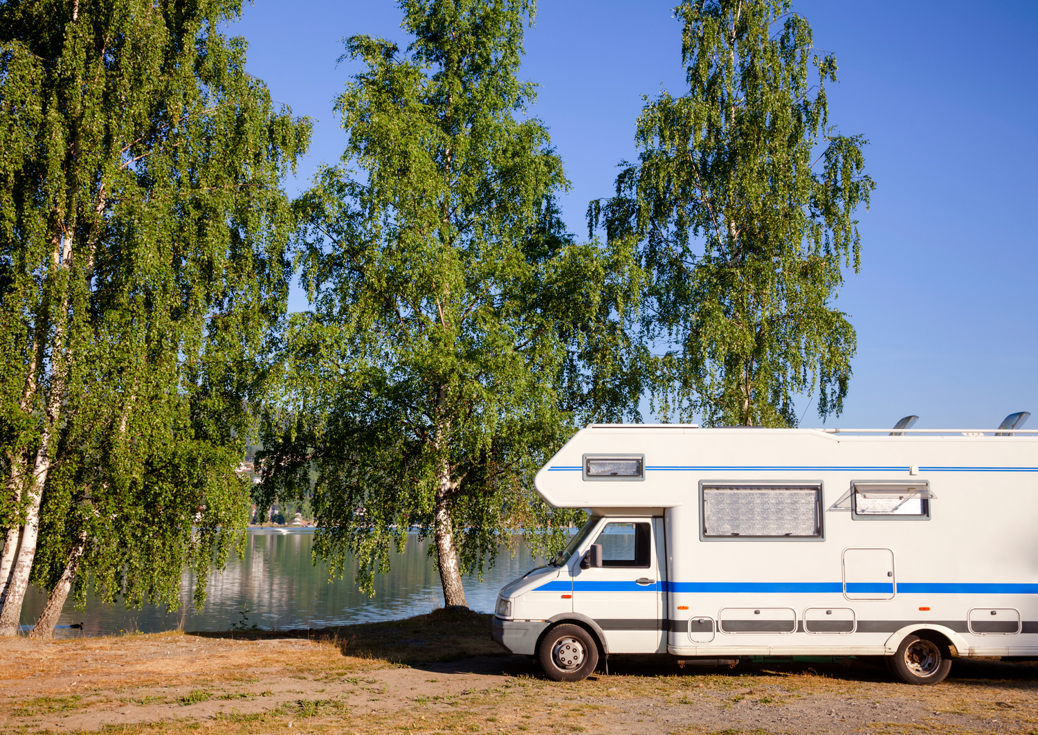Common Mistakes to Avoid When Buying an RV or Trailer